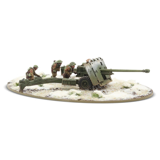 17 pdr anti - tank gun with British infantry (winter) crew - Fog of Wargames - 